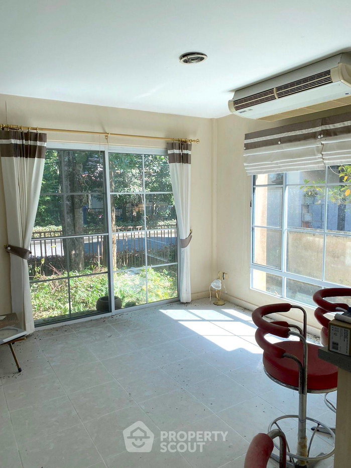 รูป บ้านเดี่ยว 3 ห้องนอน ขาย ที่ พาริชาต สุวินทวงศ์ ลำผักชี หนองจอก กรุงเทพมหานคร (ID 1326825) - รูปที่ 4/7