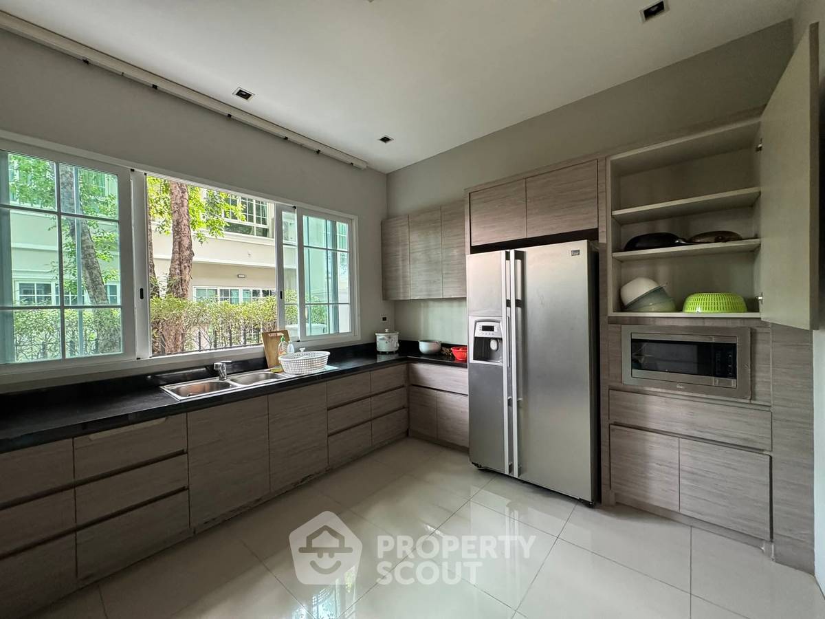 รูป บ้านเช่า 4 ห้องนอน ในโครงการ Granada Pinklao-Petchkasem บางแค (ID 2141569) - รูปที่ 28/34