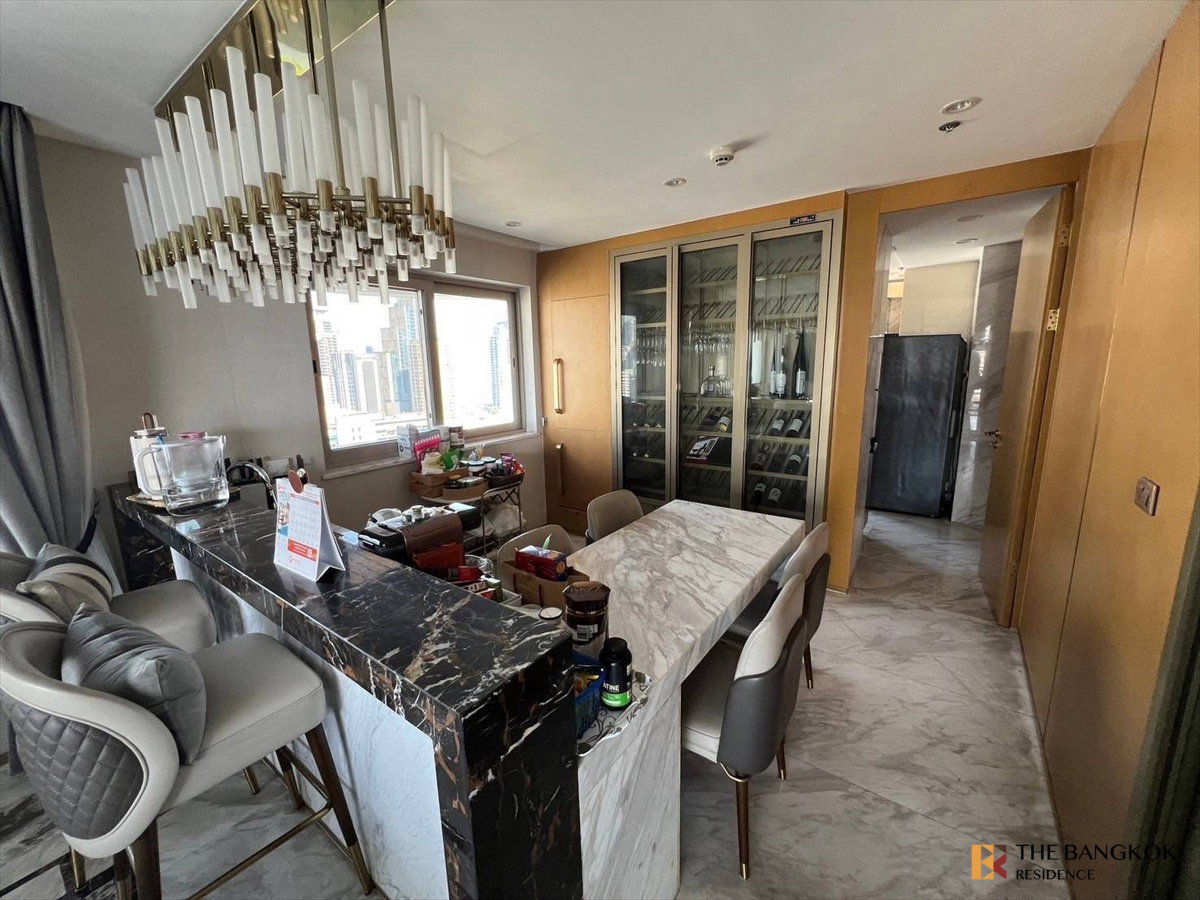 รูป 💎Luxury Duplex,Huge Room Le Raffine Sukhumvit 24 Near BTS Phrom Phong - รูปที่ 7/10