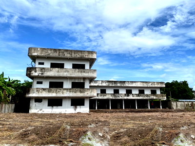 Land for sale Chonburi : Sell Land with Abandoned Building 2-0-0 Rai, Bypass Road, Chonburi