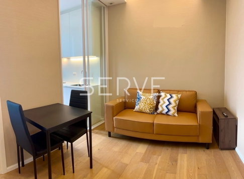 1 Bed 1 Bath Nice Room Super High fl. 35+ Good Location Close to MRT Phahon Yothin 300 m @ The Saint Residences