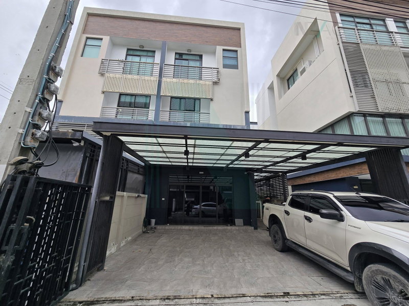 Home office for rent : 📌 For Rent 3-story Home office DISTRICT EKKAMAI - RAMINTRA 3 bathroom
