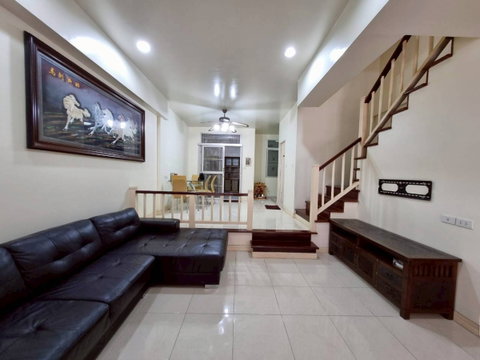 🏡 ขายทาวน์เฮ้าส์ 3 ชั้น ❤️💛ฟลอร่าวิลล์ ศรีนครินทร์ – สมุทรปราการ💰เพียง 2.99 ล้านบาท