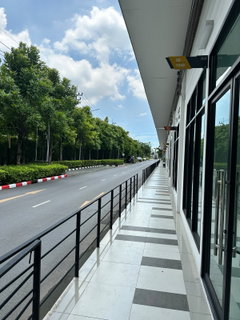 รูปภาพ Shop for rent (for office use) or massage parlor, nail salon, etc. Company registration allowed. In J Condo (Sathorn-Kanlapaphruek)