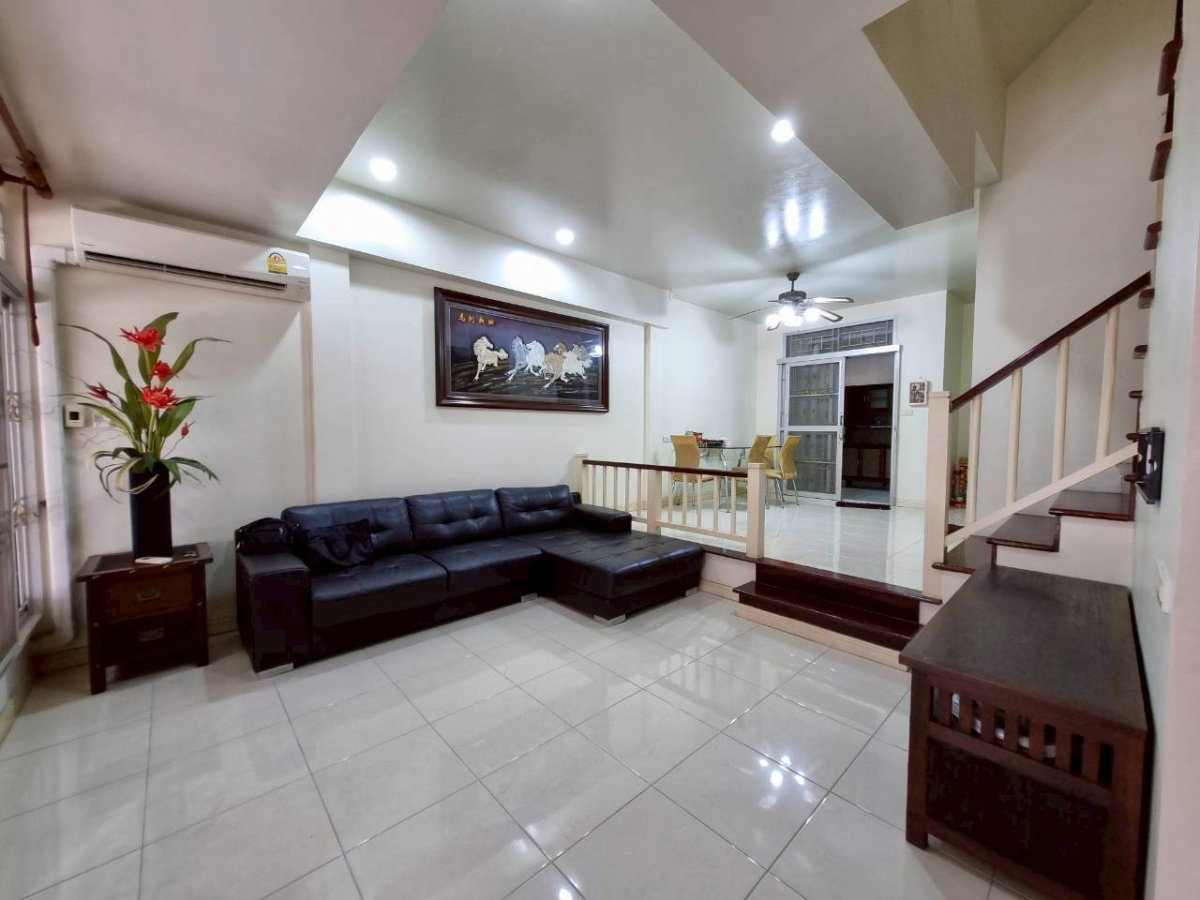 รูป 🏡 ขายทาวน์เฮ้าส์ 3 ชั้น ❤️💛ฟลอร่าวิลล์ ศรีนครินทร์ – สมุทรปราการ💰เพียง 2.99 ล้านบาท - รูปที่ 6/13