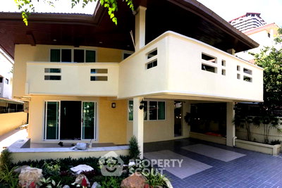 Houses for sale สถาบันเทคโนโลยีไทย-ญี่ปุ่น : 3-BR House For Sale Suan Luang ARL Hua Mak (ID 2149329)