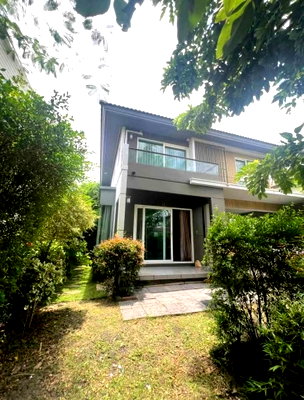 Houses for sale : Urgent sale! Chaiyaphruek Ramintra-Phraya Suren project, newly renovated single house, corner unit.
