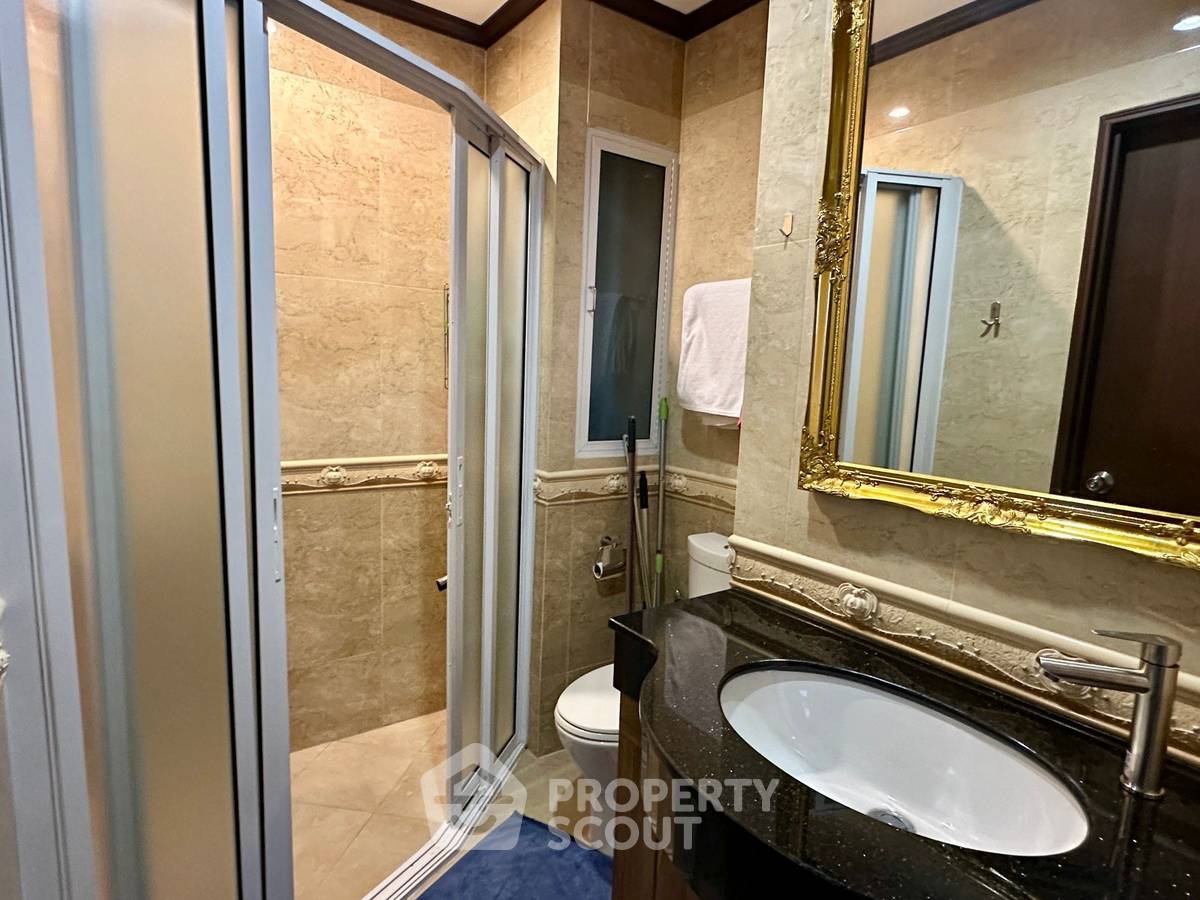 รูป คอนโด 2 ห้องนอน 86 ตร.ม. สำหรับขาย โครงการ Siam Oriental Twins Pratumnak พราตำมะนาค (ID 1906903) - รูปที่ 12/12