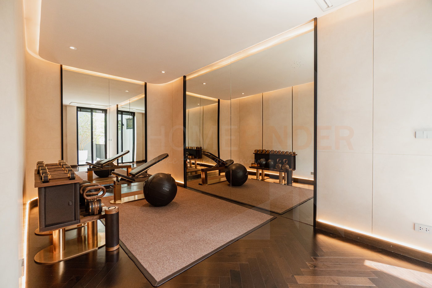 picture Cira Residences  5 bedrooms, for sale - 11/22