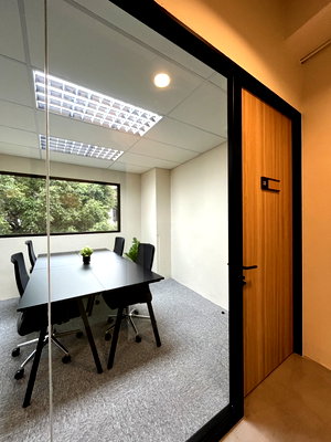 สำนักงานให้เช่า : #ให้เช่าServiced Office ติด MRT หัวลำโพง   🙋‍♀️ Ready to Move! พื้นที่ทำงานบรรยากาศสุดใหม่   “พร้อม” ให้ธุรกิจคุณเริ่มต้นได้อย่างไม่มีสะดุด 🎊