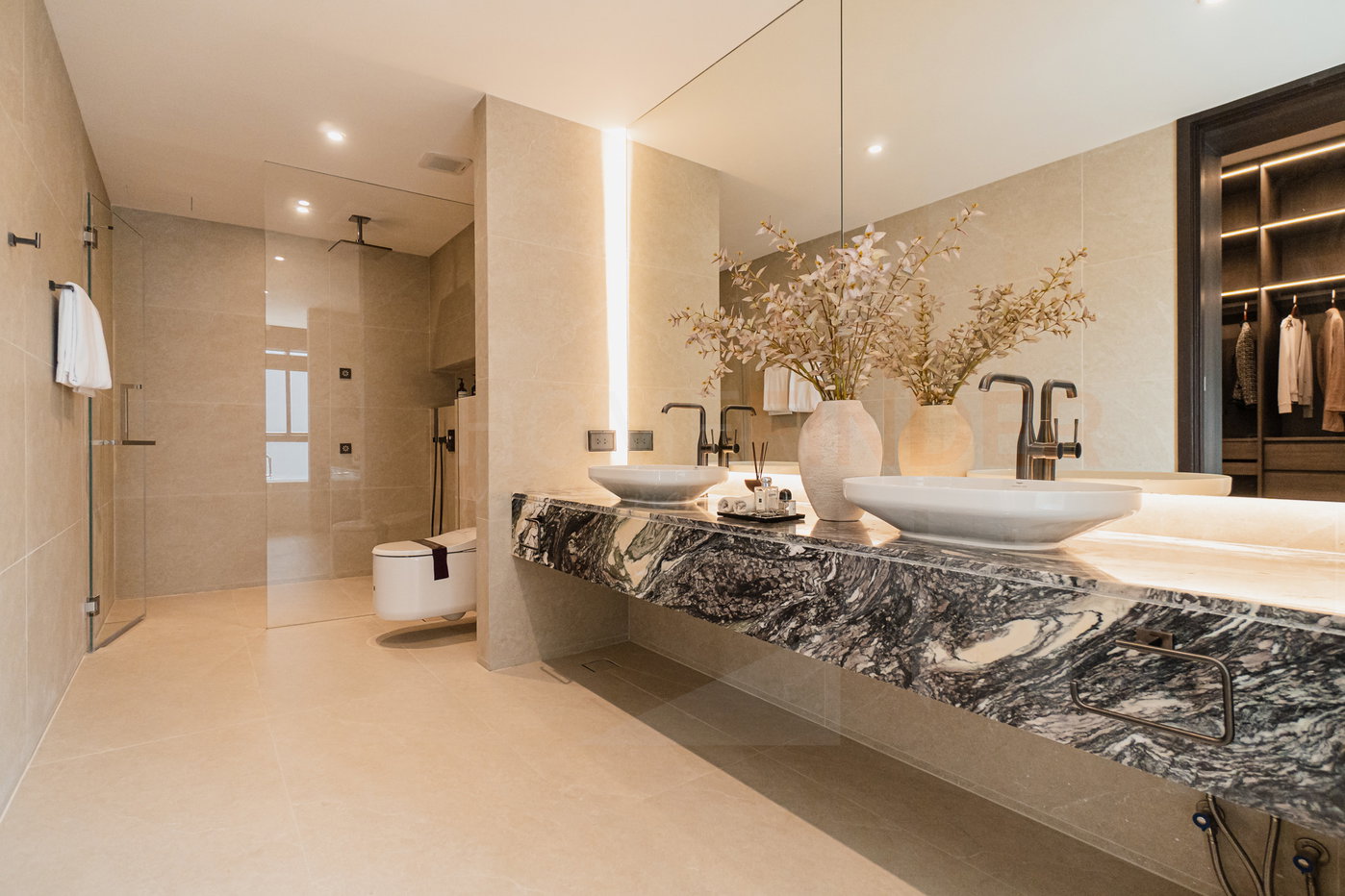 picture Cira Residences  5 bedrooms, for sale - 21/22