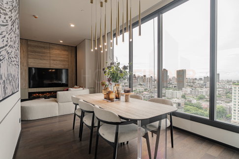 AESTIQ Thonglor 2 bedrooms, for sale