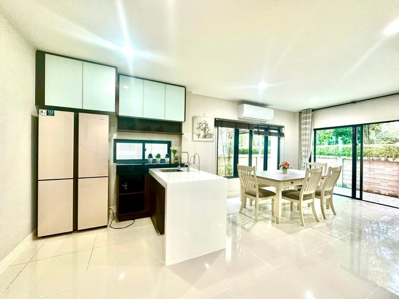 Houses for rent : Setthasiri Krungthep                Kreetha