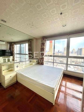 20K/Mo 2 Beds 1 Bath Nice Room City view Good Location Close to  BTS Phaya Thai 200 m  @ Pathumwan Resort 