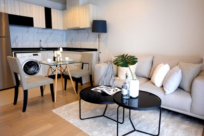 Condos for rent : Condo for Rent at HQ Thonglor  (F6809005) ID Line : @pccenter