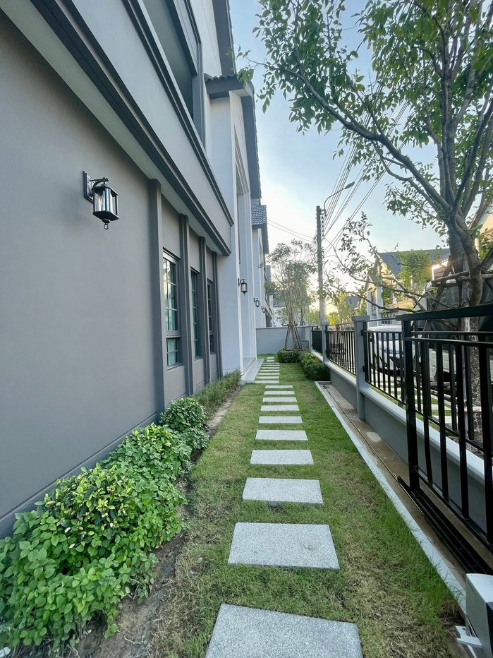 picture Centro Bangna                    Phase 2 - 2/12
