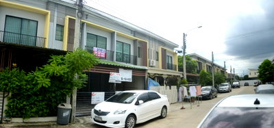 ขายทาวน์โฮม : ขาย ทาวน์เฮ้าส์ 18.2 ตร.วา โครงการเดอะคอนเนค 33 (อ่อนนุช–วงแหวน)
