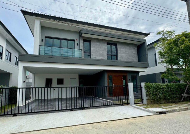 Houses for rent : The City                      Bangna