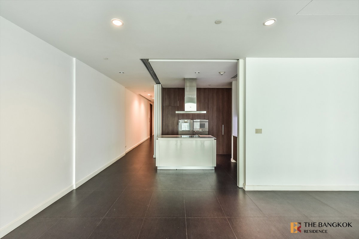 รูป 💎Ultimate Luxury Unit 💎 ,185 Rajadamri - Lumphini Park View, Near BTS Ratchadamri - รูปที่ 17/24