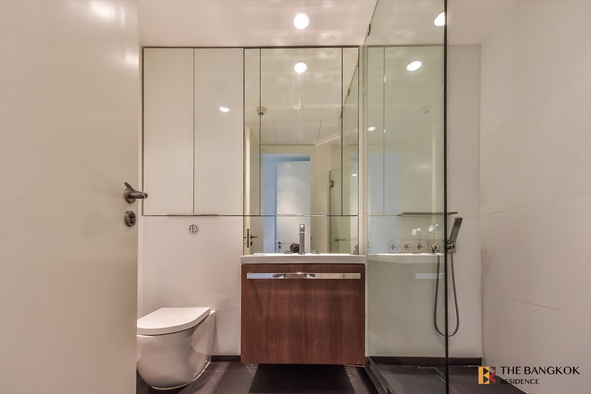 รูป 💎Ultimate Luxury Unit 💎 ,185 Rajadamri - Lumphini Park View, Near BTS Ratchadamri - รูปที่ 16/24