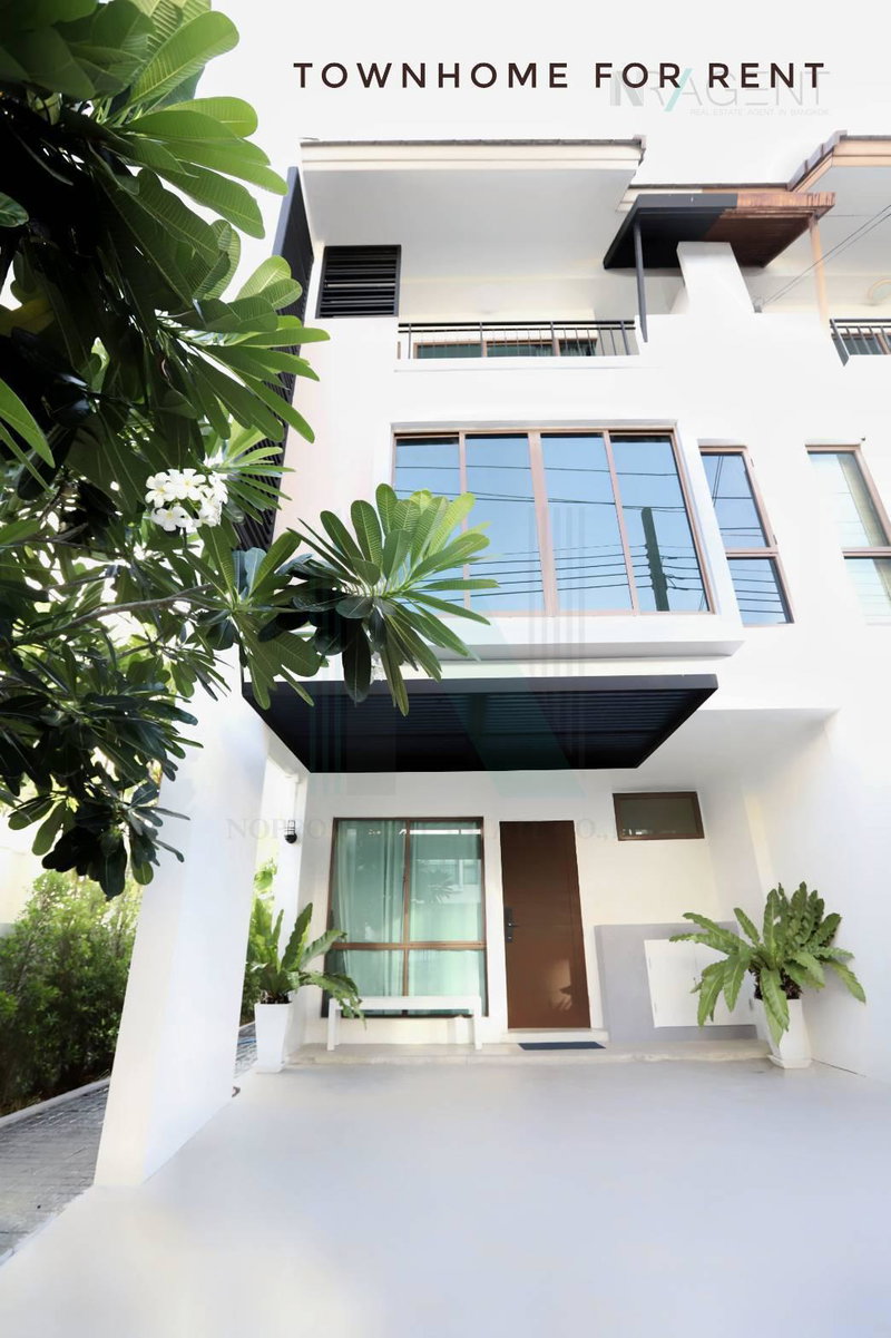 Townhouses for rent : 📌 For Rent 3-story Townhouse THE PRIVATE SUKHUMVIT-BANGCHAK 3 bedroom 4 bathroom