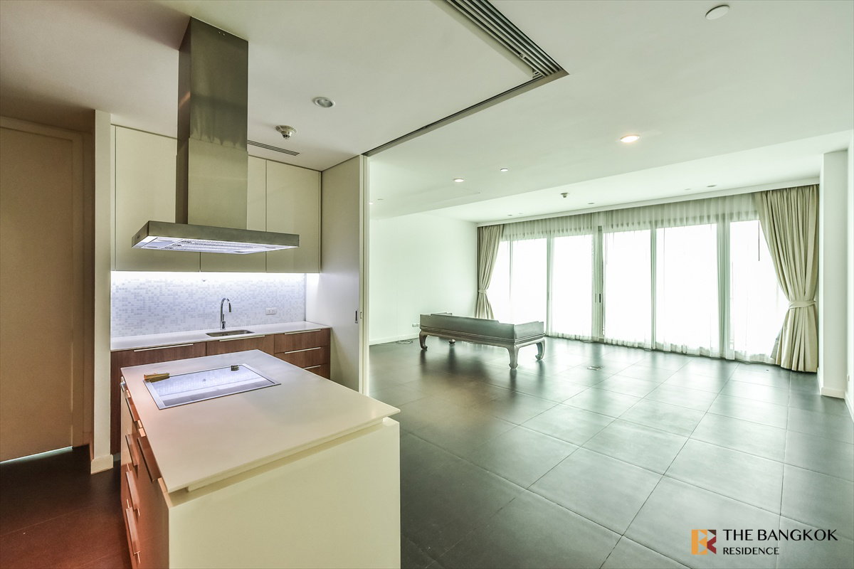 รูป 💎Ultimate Luxury Unit 💎 ,185 Rajadamri - Lumphini Park View, Near BTS Ratchadamri - รูปที่ 2/24