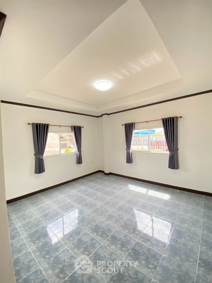 รูป บ้านเดี่ยว 3 ห้องนอน ขนาด 500 ตร.ม. สำหรับขาย ใกล้หนองปรือ พัทยา (ID 2311321) - รูปที่ 5/6