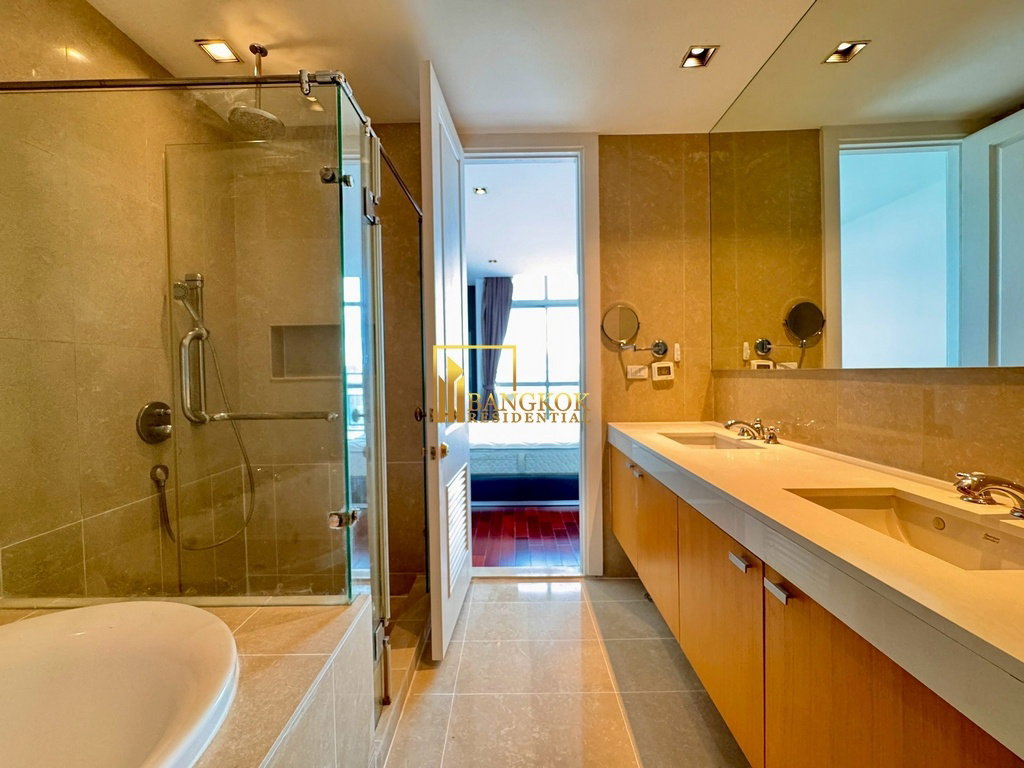 picture Athenee Residence | Luxurious 3 Bedroom Property For Rent - BR6190CD - 19/60