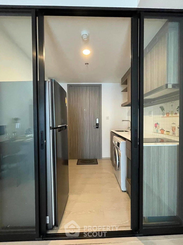 picture 2-BR Condo At Knightsbridge Phaholyothin Interchange, Anusawari (ID 2312884) - 4/8