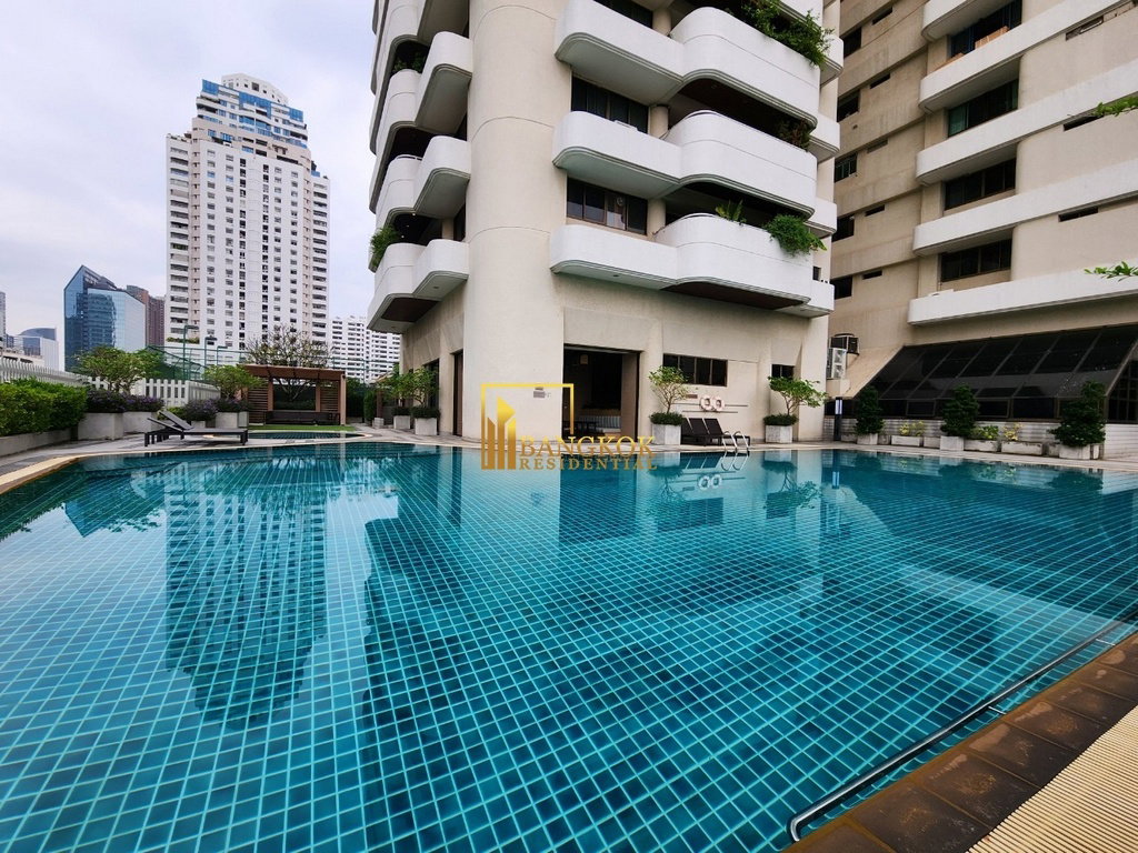รูป Tower Park | Modernized 3 Bedroom Condo in Nana Area - BR9093CD - รูปที่ 34/53