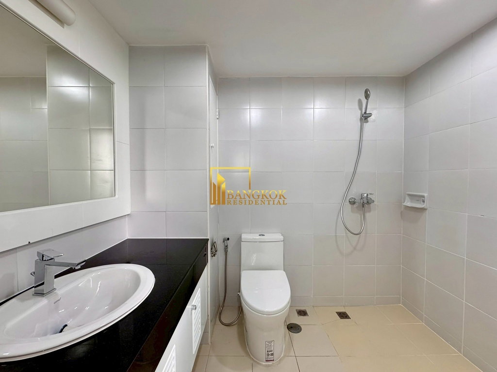 picture Regent on the Park 3 | Expansive 3 Bed Condo in Phrom Phong - BR6596CD - 31/46