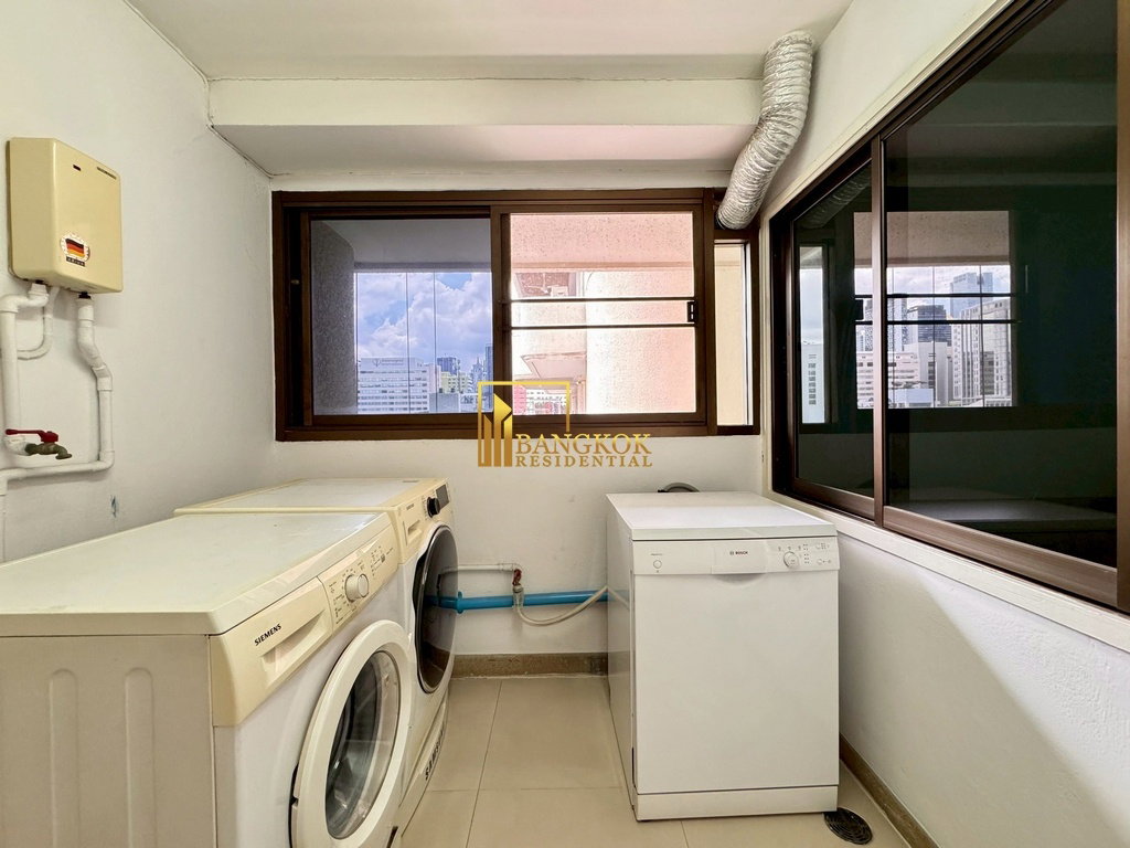 รูป Tower Park | Modernized 3 Bedroom Condo in Nana Area - BR9093CD - รูปที่ 32/53