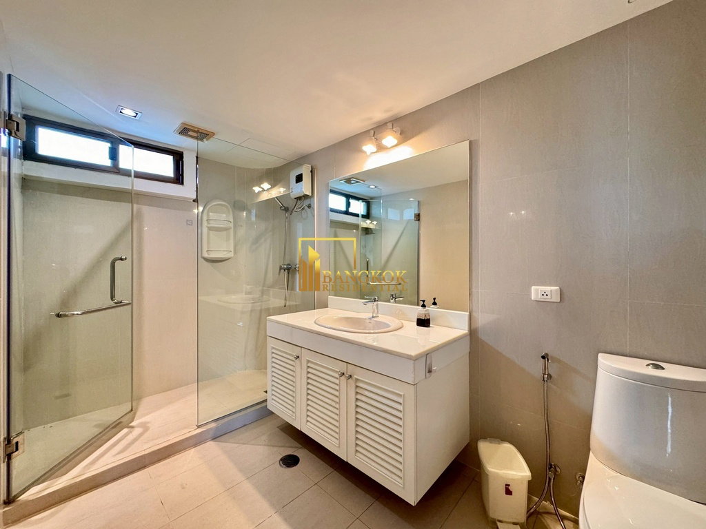 รูป Tower Park | Modernized 3 Bedroom Condo in Nana Area - BR9093CD - รูปที่ 29/53