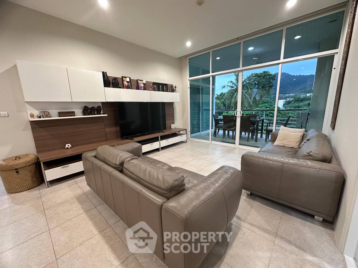 picture Pet-Friendly 3-BR 127 Sqm Condo For Sale, Karon Hill Residence (ID 2281657) - 1/30