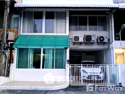 Houses for rent วิทยาลัยสิ่งแวดล้อม : 3 Bedroom House for rent in Lat Yao, Bangkok  5695130