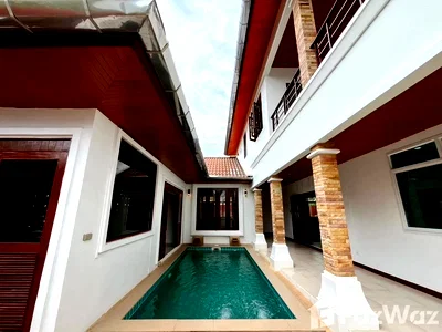 เช่าบ้านเดี่ยว ถนนเจ้าฟ้าตะวันตก ภูเก็ต : วิลล่าให้เช่า 4 ห้องนอน ในโครงการ แลนด์ แอนด์ เฮ้าส์ พาร์ค 5675272