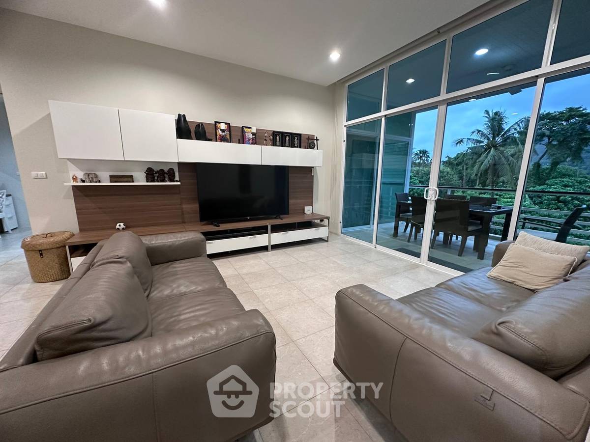 picture Pet-Friendly 3-BR 127 Sqm Condo For Sale, Karon Hill Residence (ID 2281657) - 2/30