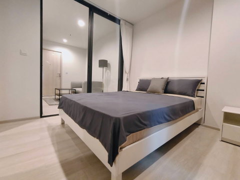Life One Wireless ห้องสวย ราคาดี สอบถามเพิ่มเติมได้ที่ Line @condorental
