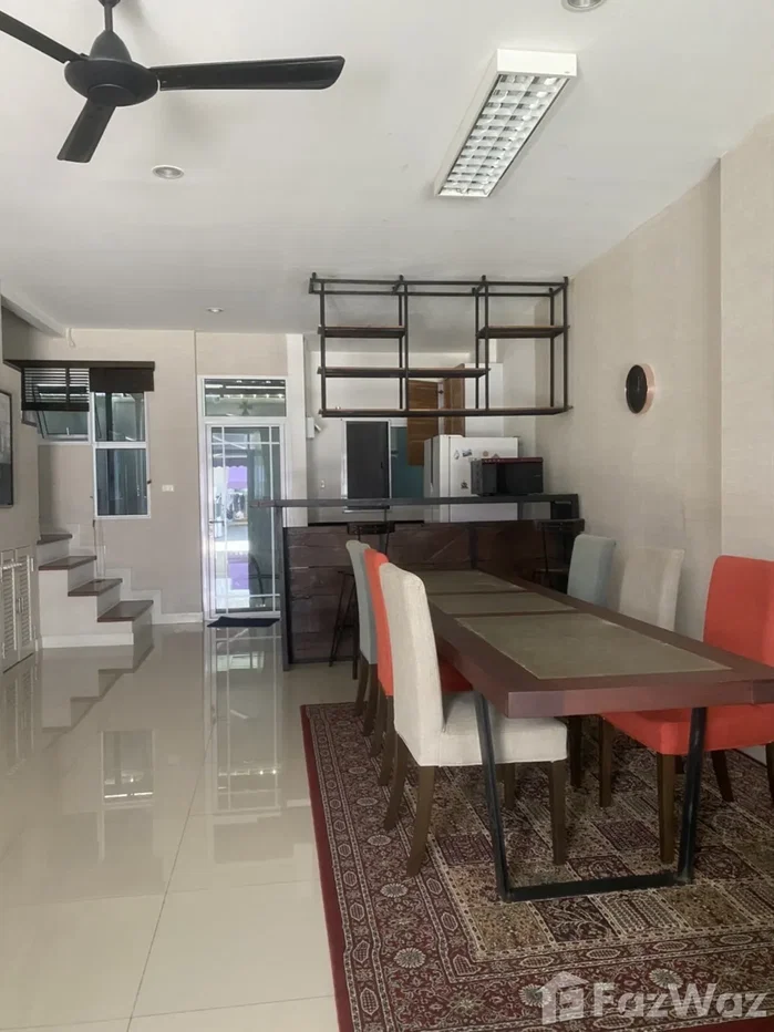 picture 4 Bedroom Townhouse for rent at Leon Sukhumvit 62 1746292 - 6/17