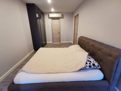The Room Rama 4 ห้องสวย ราคาดี สอบถามเพิ่มเติมได้ที่ Line @condorental