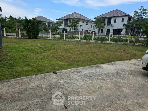 บ้าน 6 ห้องนอน ขนาด 310 ตร.ม. สำหรับขายย่านบางเสร่ สัตหีบ จ.ชลบุรี (ID 2144226)