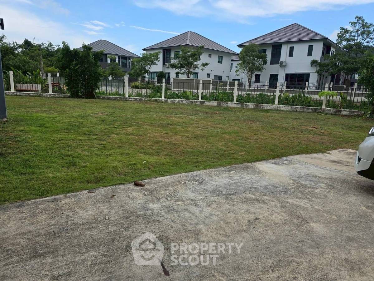 รูป บ้าน 6 ห้องนอน ขนาด 310 ตร.ม. สำหรับขายย่านบางเสร่ สัตหีบ จ.ชลบุรี (ID 2144226) - รูปที่ 1/11