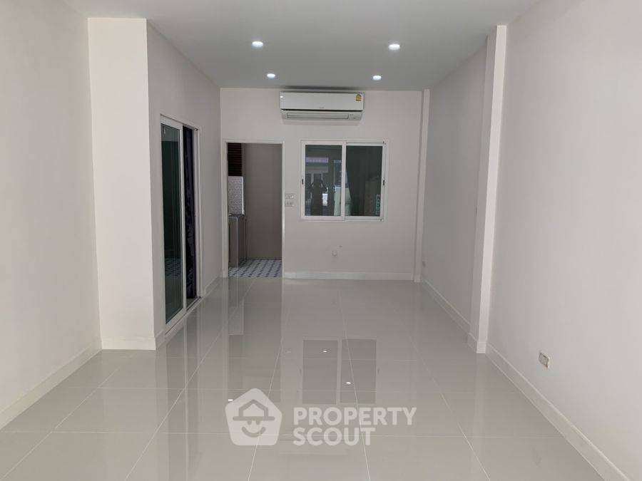 รูป ทาวน์โฮม 4 ห้องนอน ขาย The Passage Ramintra-Khubon เขตบางชัน คลองสามวา (ID 2317591) - รูปที่ 9/10
