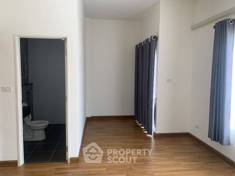 รูป ทาวน์โฮม 4 ห้องนอน ขาย The Passage Ramintra-Khubon เขตบางชัน คลองสามวา (ID 2317591) - รูปที่ 4/10