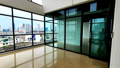 Office for rent : LTH13253 – Office Space for Rent | Vanilla Moon| 373.6 sqm | 8 Rooms | 180K/Month | Near BTS Chong Nonsi 
