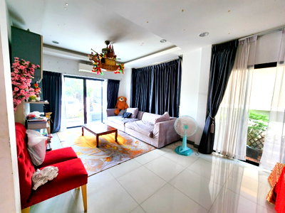 Houses for sale : Srisuk Village – Spacious 2-Storey House with 5 Bedrooms and 3 Bathrooms, on a 78 sq.w. plot. Prime location with convenient access to Rama 2 Road