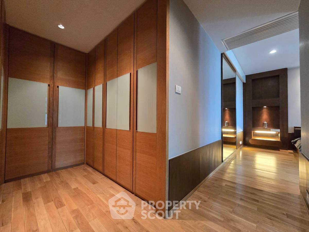 รูป คอนโด 3 ห้องนอน 157 ตร.ม. ขาย The Empire Place ใกล้ BTS เซนต์หลุยส์ 400 ม. (ID 2316032) - รูปที่ 16/25