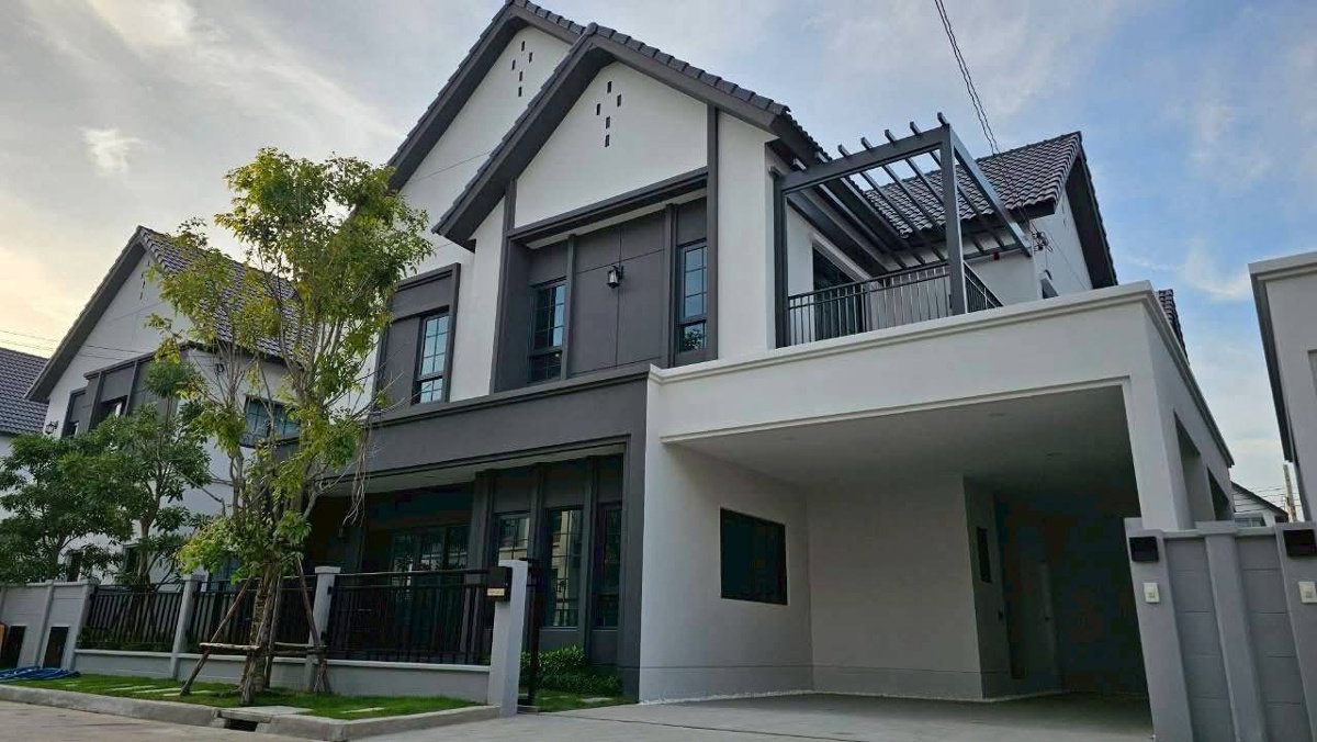 รูป 🍃OwPupae230925🍃 ✨ Ready to move in   ขาย  บ้านหรู พร้อมอยู่ หมู่บ้าน Centro บางนา  เฟส 2 ✨ - รูปที่ 1/14