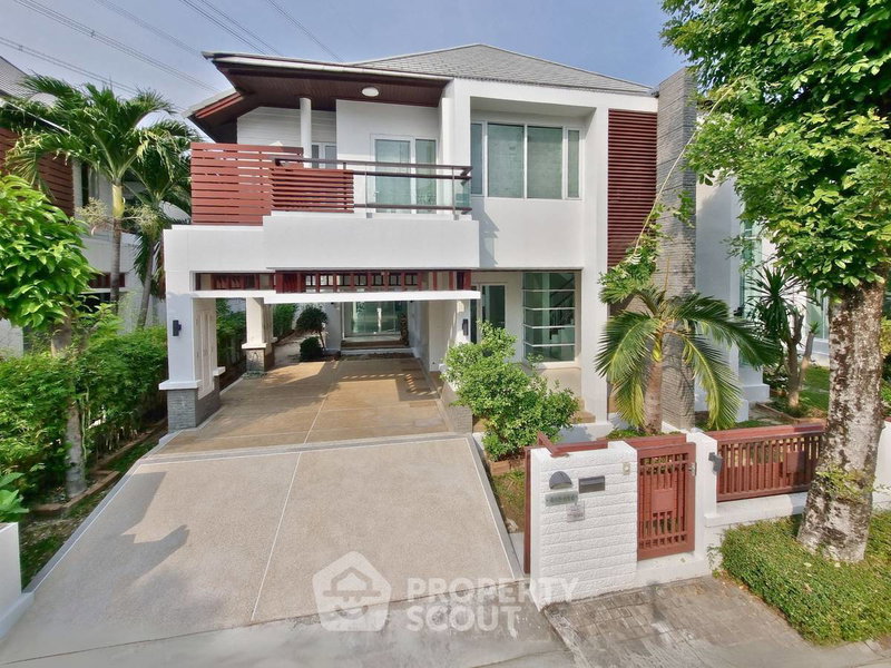 ขายบ้านเดี่ยว : บ้าน 3 ห้องนอน พื้นที่ 290 ตร.ม. เลี้ยงสัตว์ได้ โครงการ Blue Lagoon 1 ใกล้ดอกไม้ พรเวศ (ID 2042581)