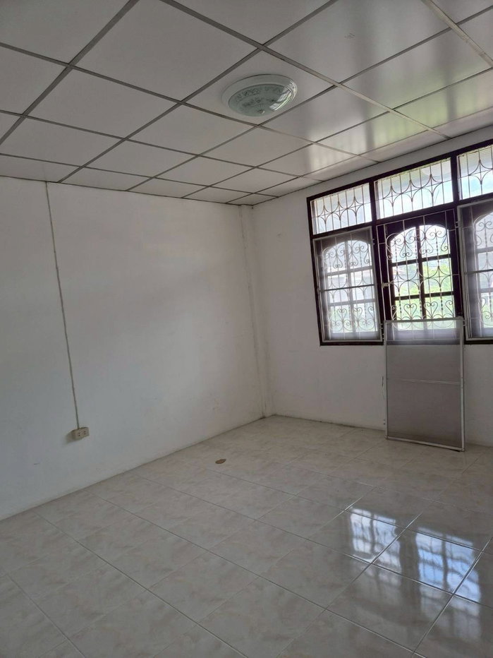 รูป 📣งบ 2.6 ล้านบาท 2 ห้องนอน 2 ห้องน้ำ ทาวน์เฮ้าส์ 2 ชั้น 17 ตร.ว. ทำเลดีมาก บางนา–ตราด 27 #ใกล้เมกกะบางนา - รูปที่ 5/14